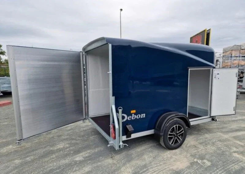 Remorque cargo Pullman Debon 1300 bleue avec suspension et porte latérale